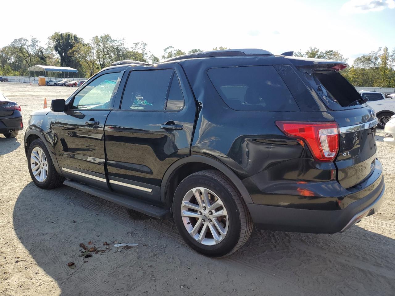 VIN 1FM5K7D87HGB22281 2017 FORD EXPLORER no.2