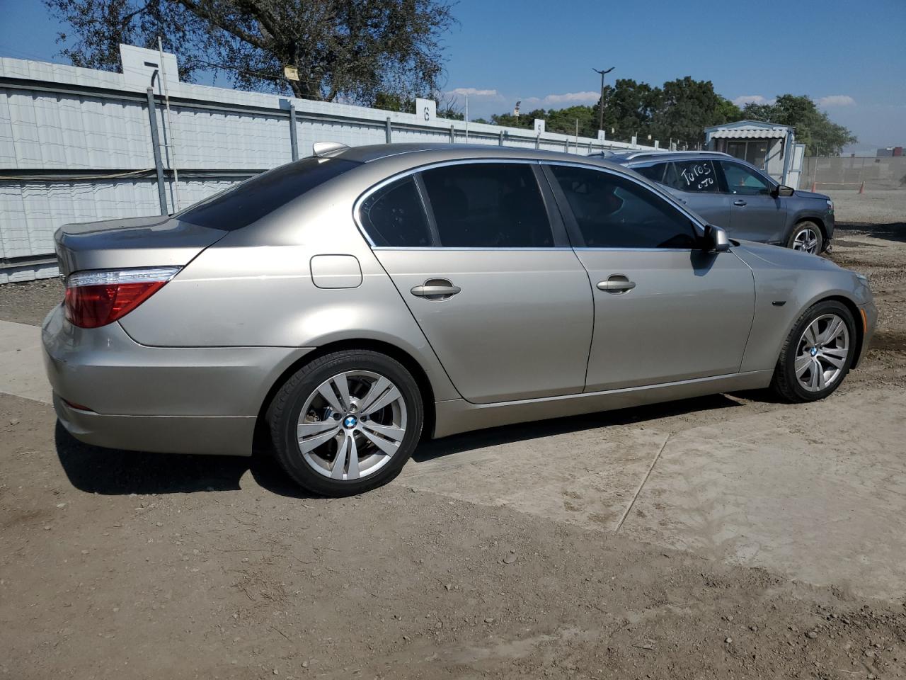 2010 BMW 528 I VIN: WBANU5C52AC364223 Lot: 74303004