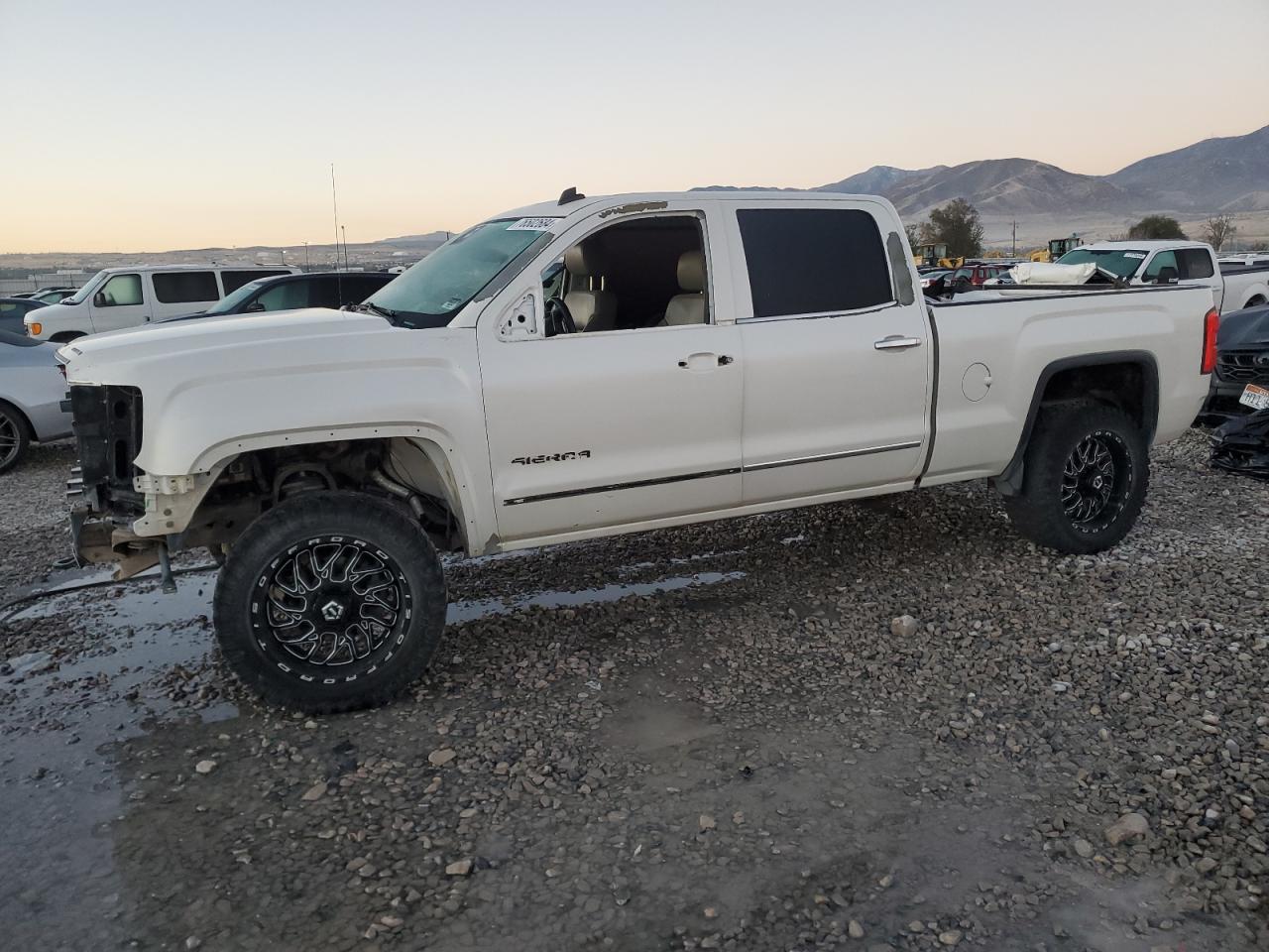 2014 GMC Sierra - Image 1