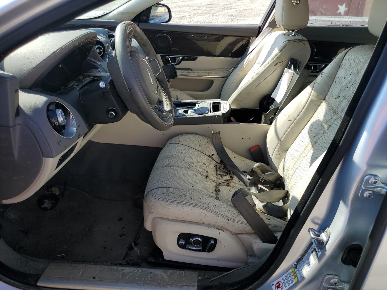 2016 Jaguar Xj VIN: SAJWJ1CD3G8V99940 Lot: 76345234