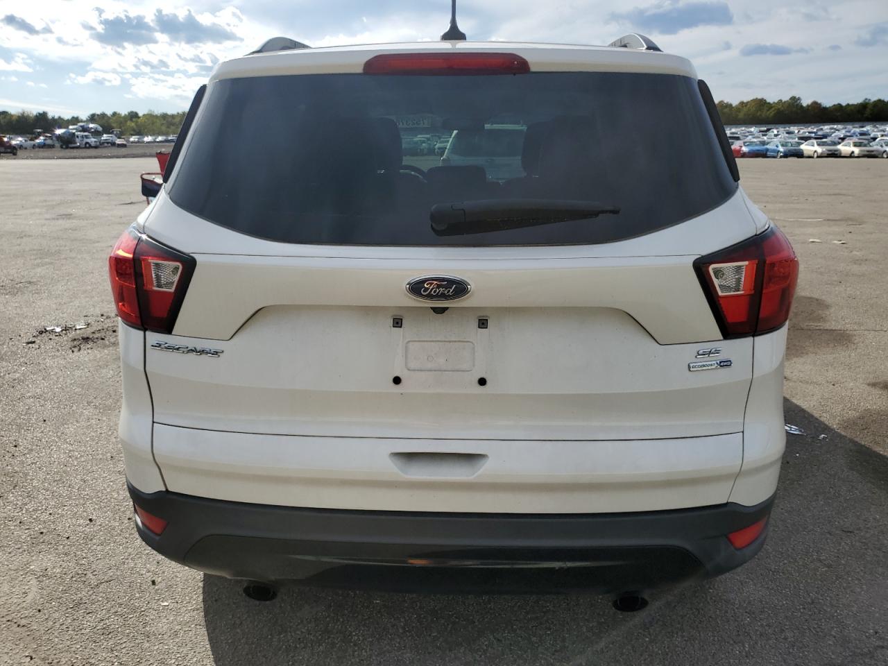 2019 Ford Escape Se VIN: 1FMCU9GD5KUC17954 Lot: 75237854