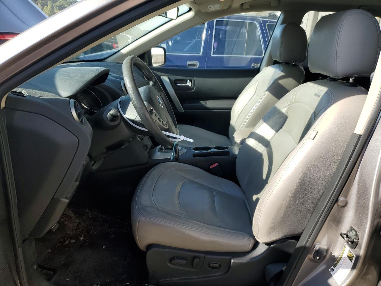 2011 Nissan Rogue - Image 7