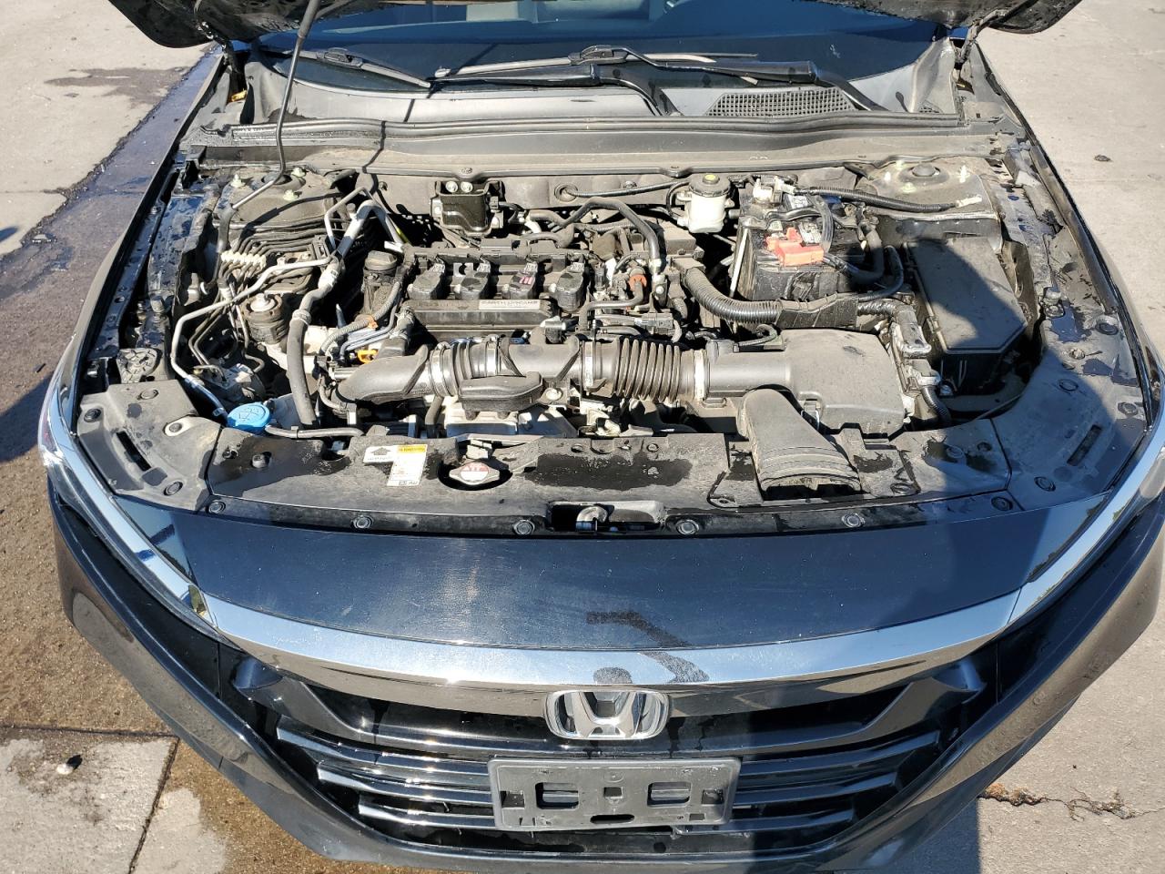 1HGCV1F31JA142568 2018 Honda Accord Sport