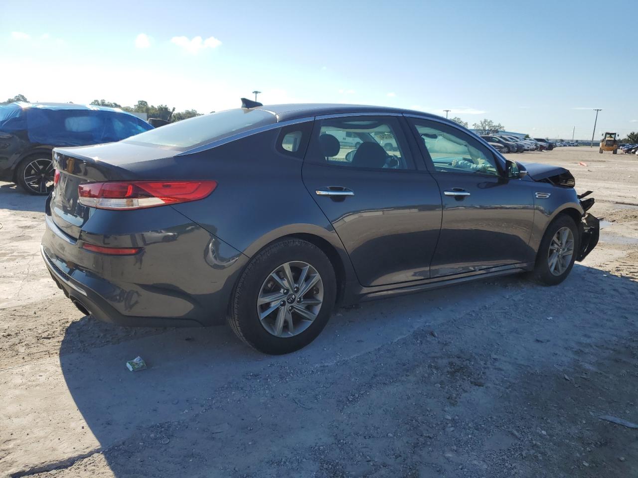 2019 Kia Optima - Image 3