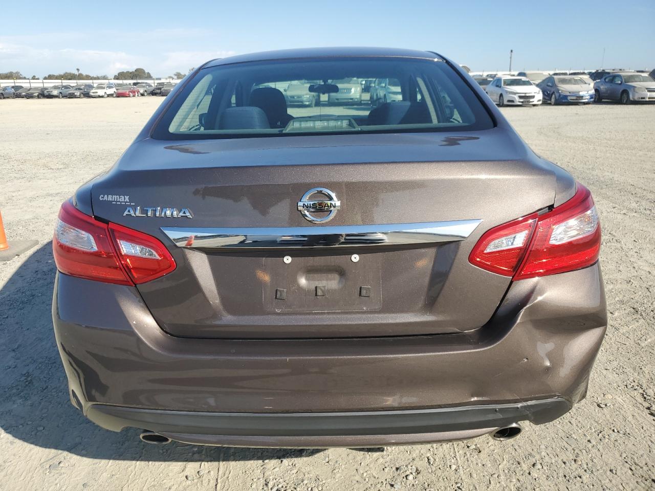 1N4AL3AP3GN381905 2016 Nissan Altima 2.5