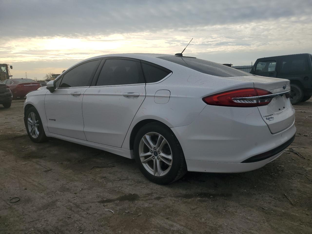 2018 Ford Fusion - Image 2