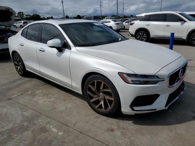  VOLVO S60 2020 Белы