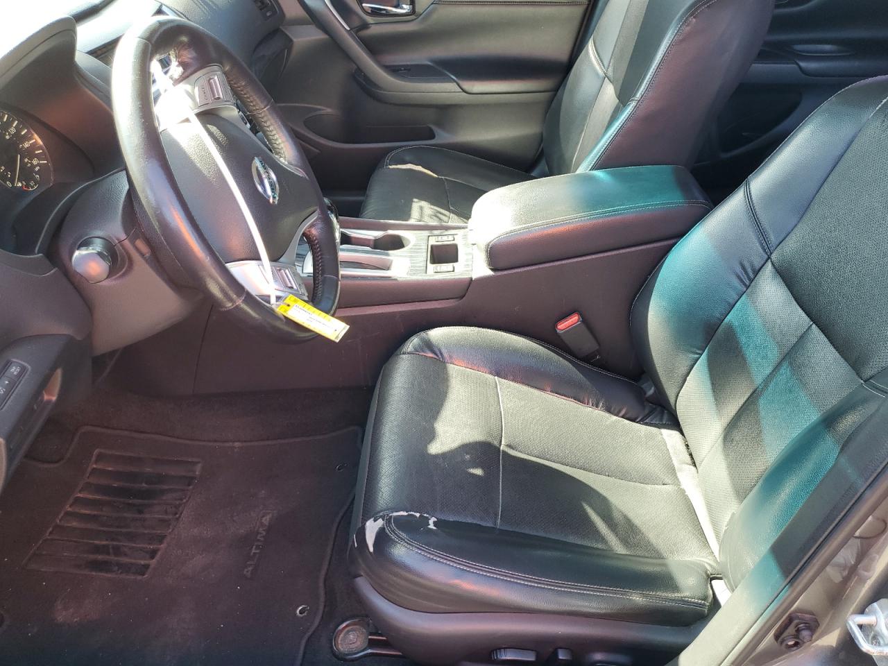 2018 Nissan Altima - Image 7