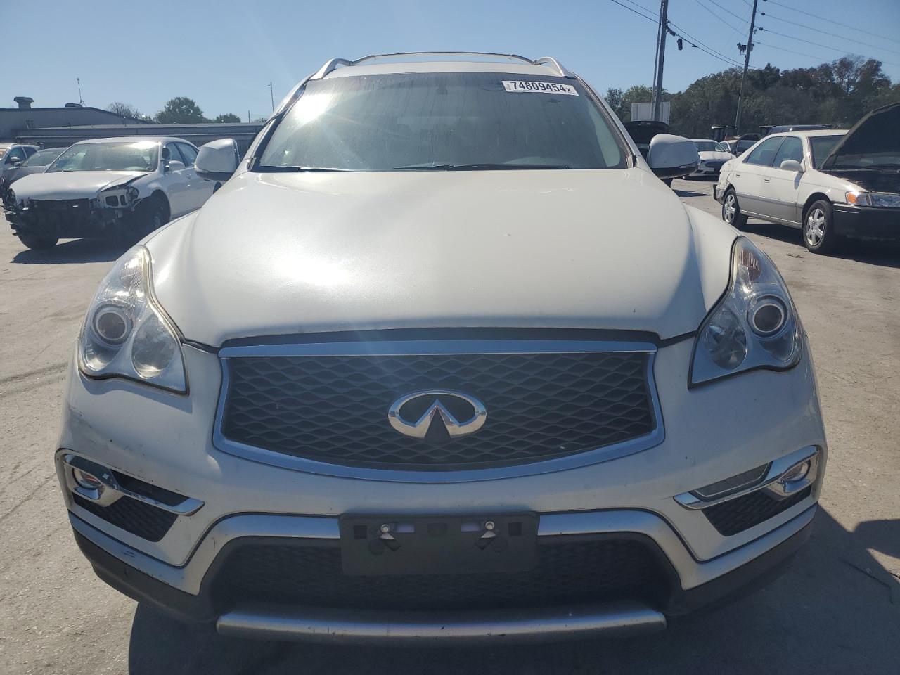 2017 Infiniti QX50 - Image 5