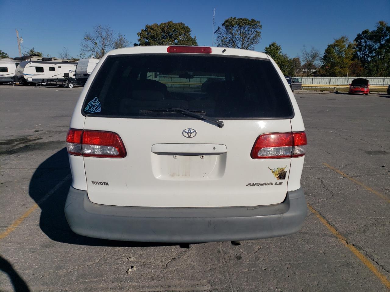 2002 Toyota Sienna Le VIN: 4T3ZF13C22U465170 Lot: 76561124