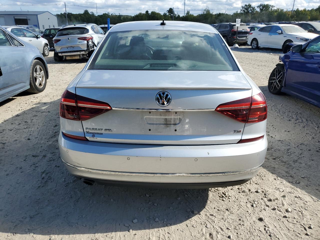 2017 Volkswagen Passat Sel Premium VIN: 1VWCT7A32HC081841 Lot: 74097724