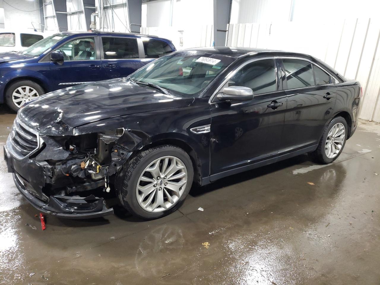 2016 Ford Taurus Limited for Sale in Ham Lake, MN - Front End