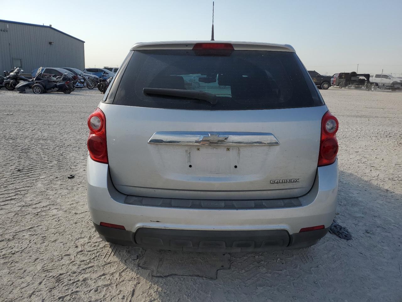 2CNALBEC4B6271417 2011 Chevrolet Equinox Ls