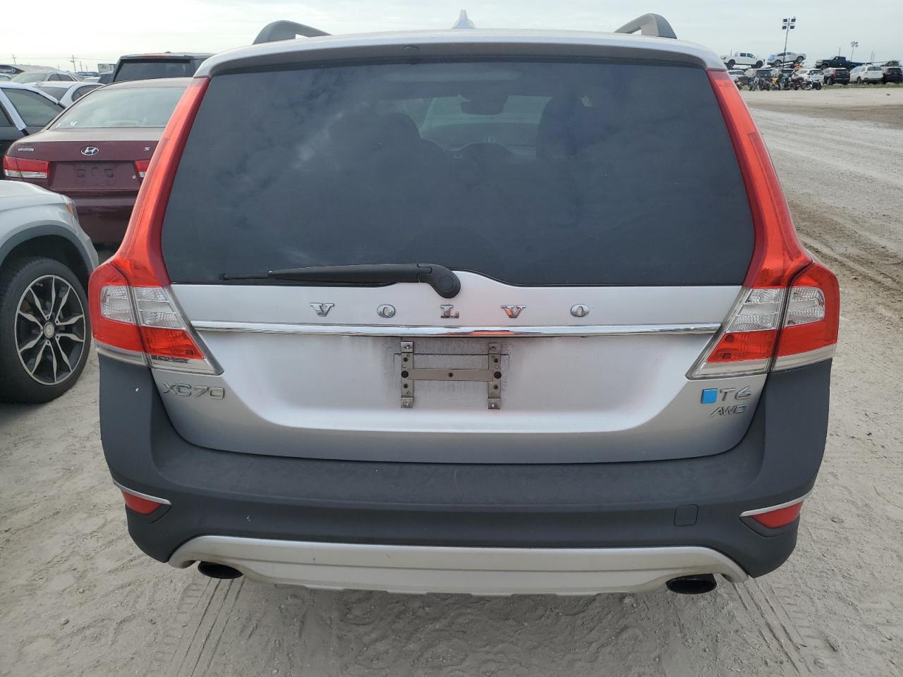 YV4902NKXF1211672 2015 Volvo Xc70 T6 Premier