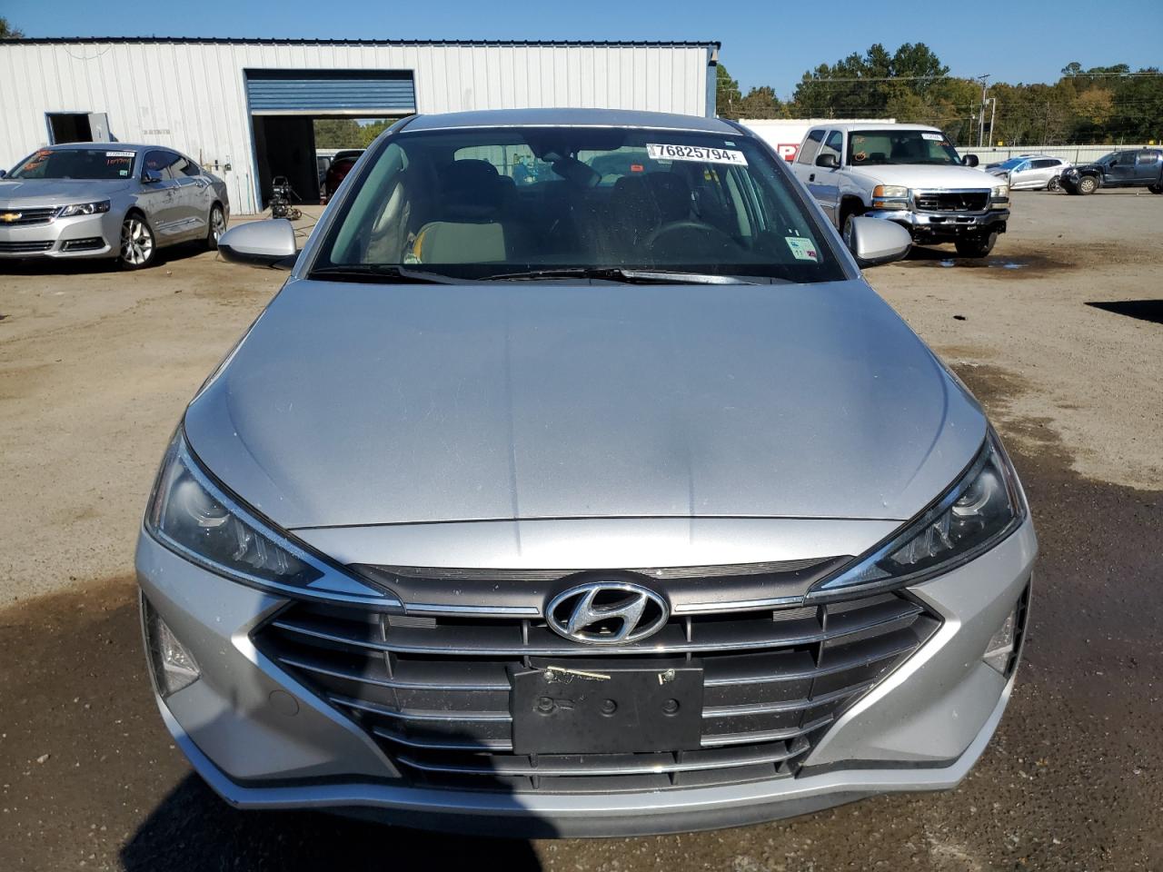 2019 Hyundai Elantra - Image 5