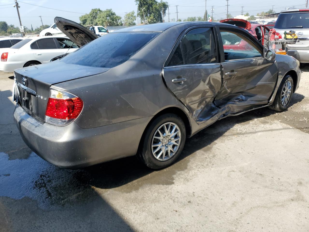 2005 Toyota Camry - Image 3