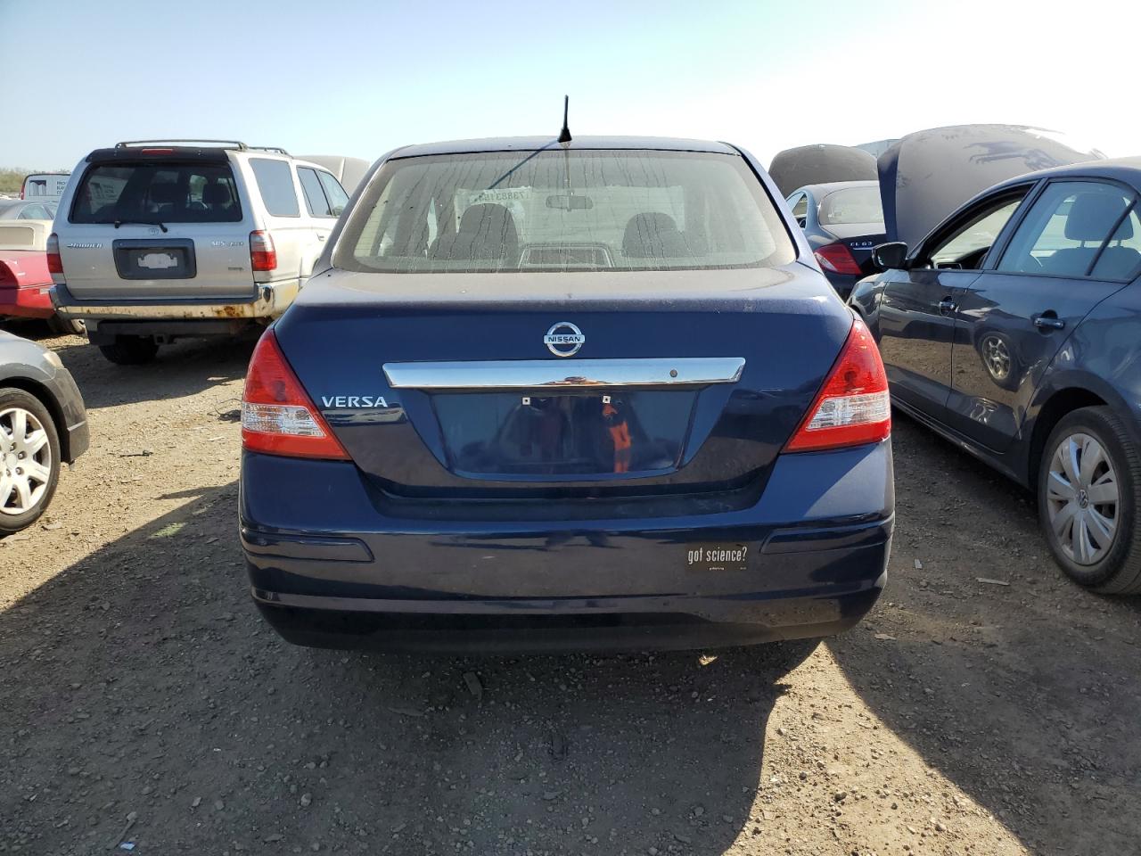 2011 Nissan Versa S VIN: 3N1BC1AP0BL404927 Lot: 73883154