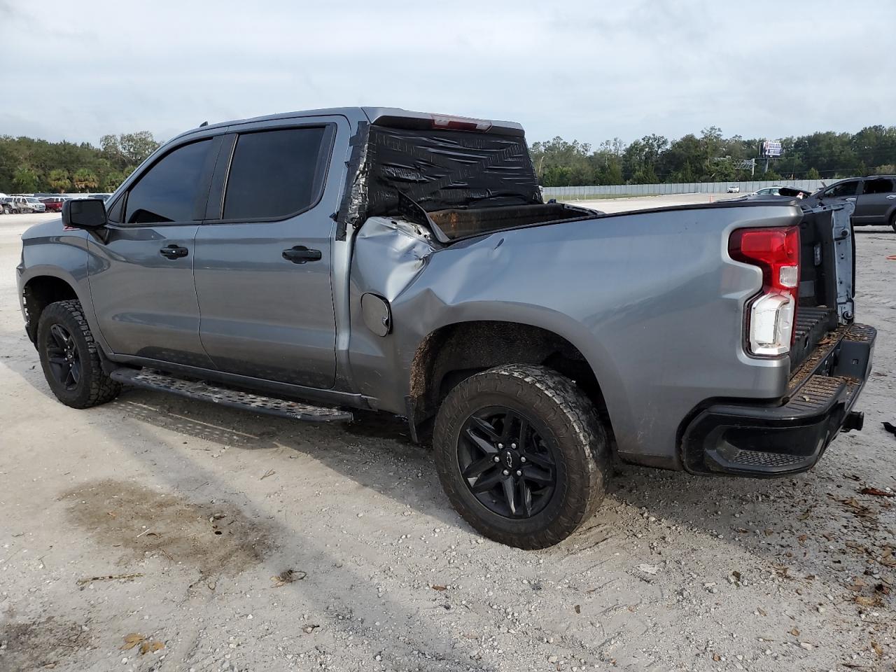 2020 Chevrolet Silverado - Image 2