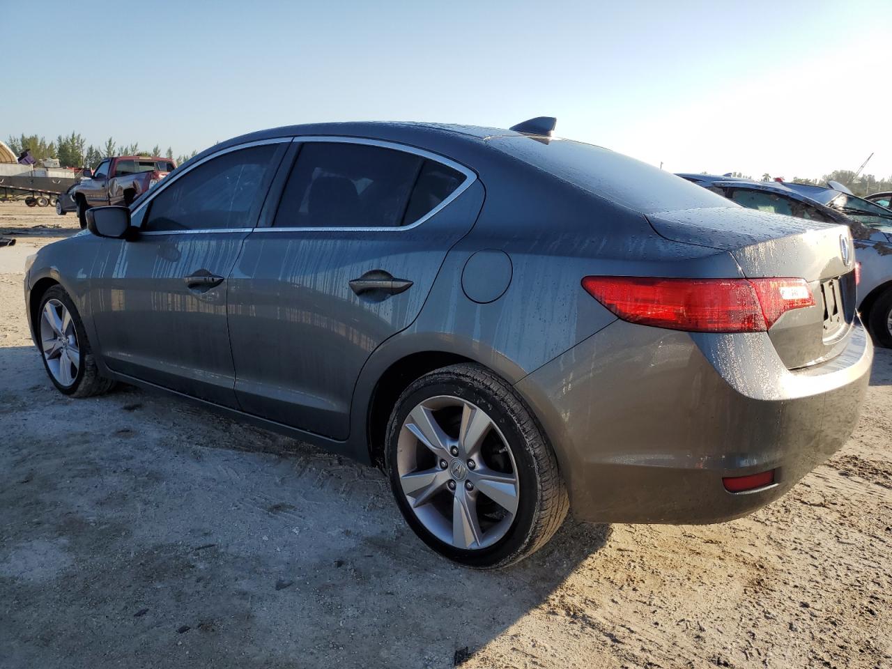 19VDE1F31EE013955 2014 Acura Ilx 20