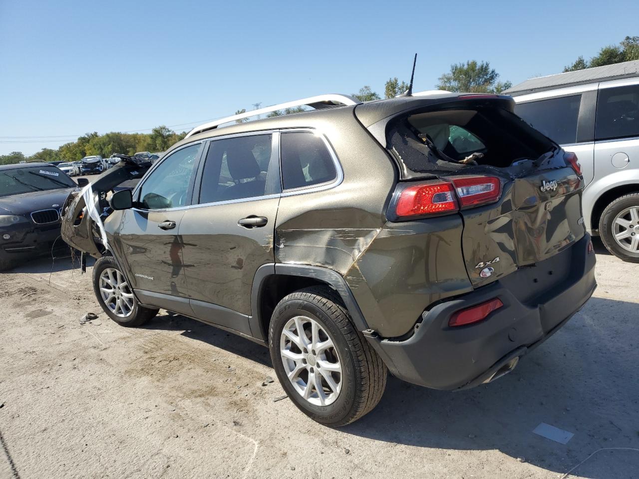 2015 Jeep Grand Cherokee - Image 2