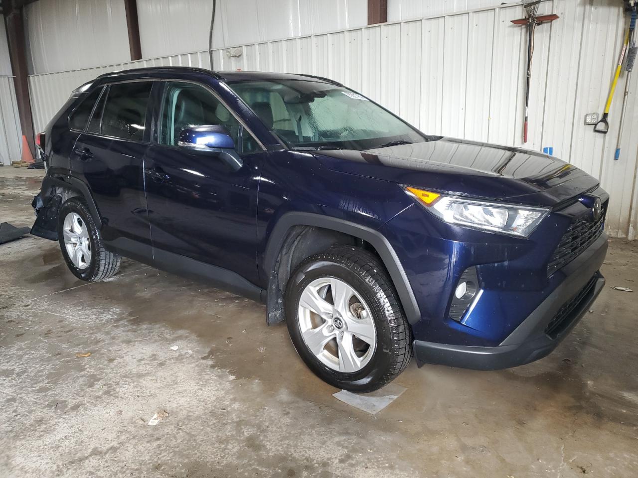 2020 Toyota Rav4 Xle VIN: 2T3P1RFV4LW138353 Lot: 75201764