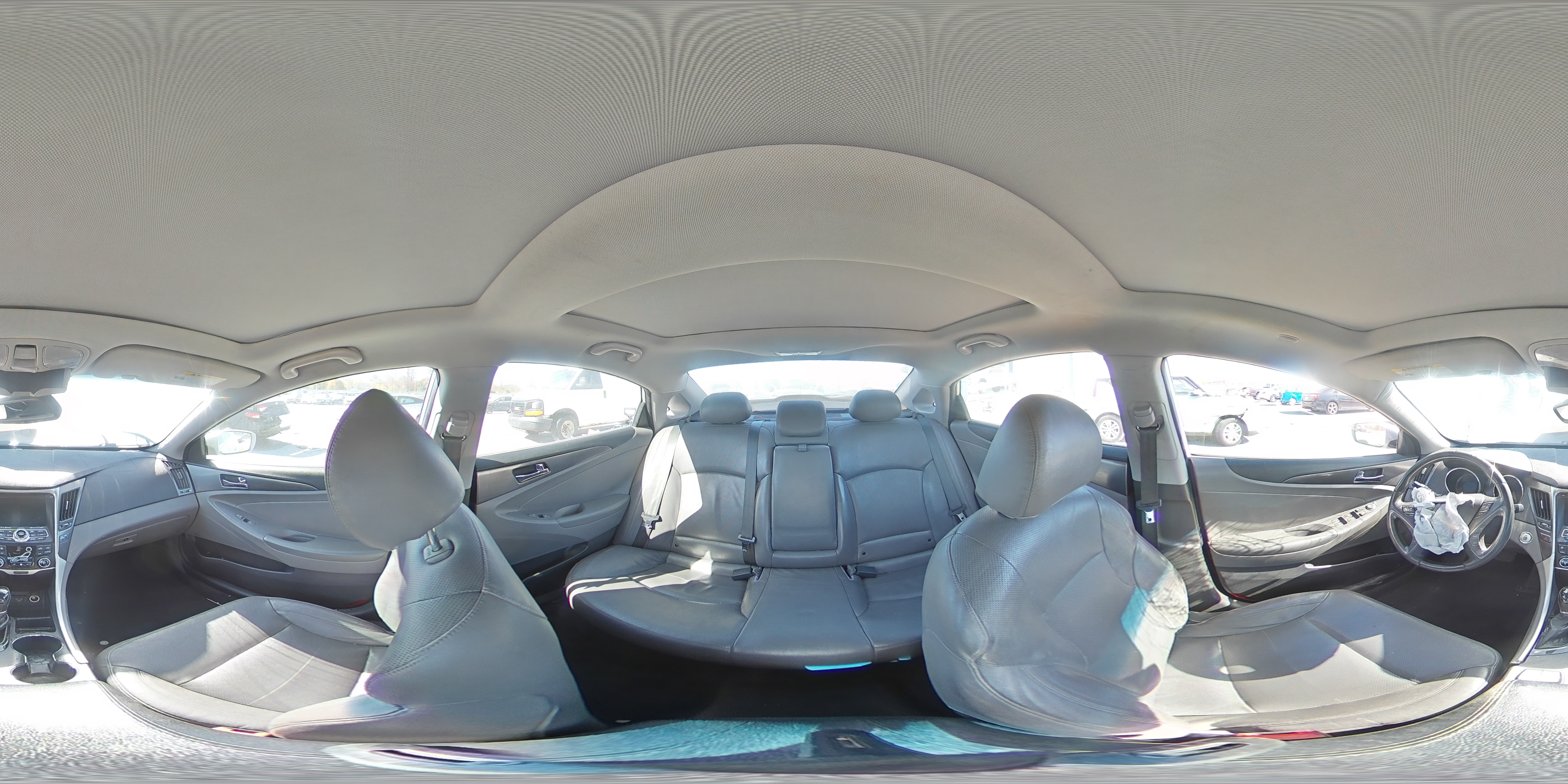 2012 Hyundai Sonata - Image 14