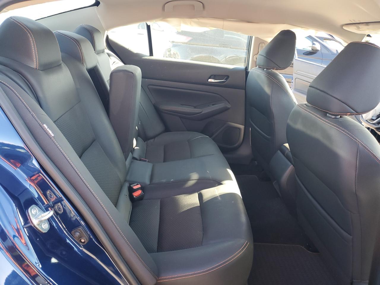 2020 Nissan Altima - Image 10