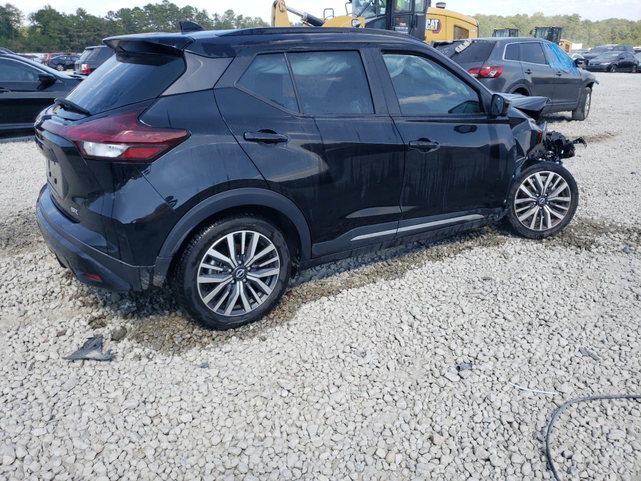 2022 Nissan Kicks - Image 3