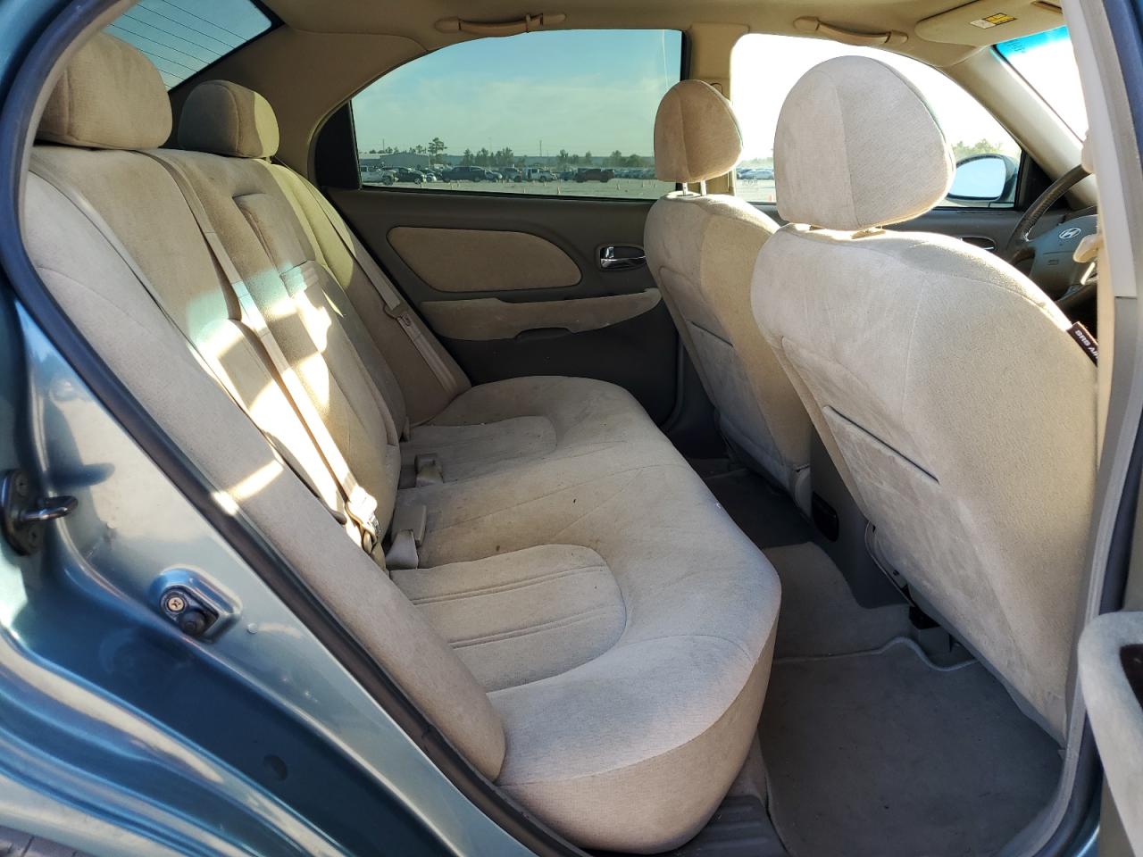 2005 Hyundai Sonata - Image 10
