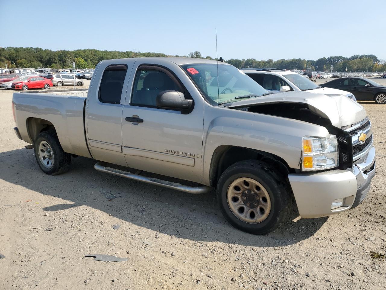 2009 Chevrolet Silverado - Image 4