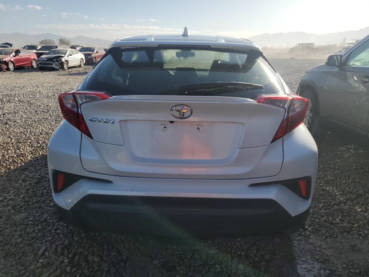 JTNKHMBX1K1054872 2019 Toyota C-Hr Xle