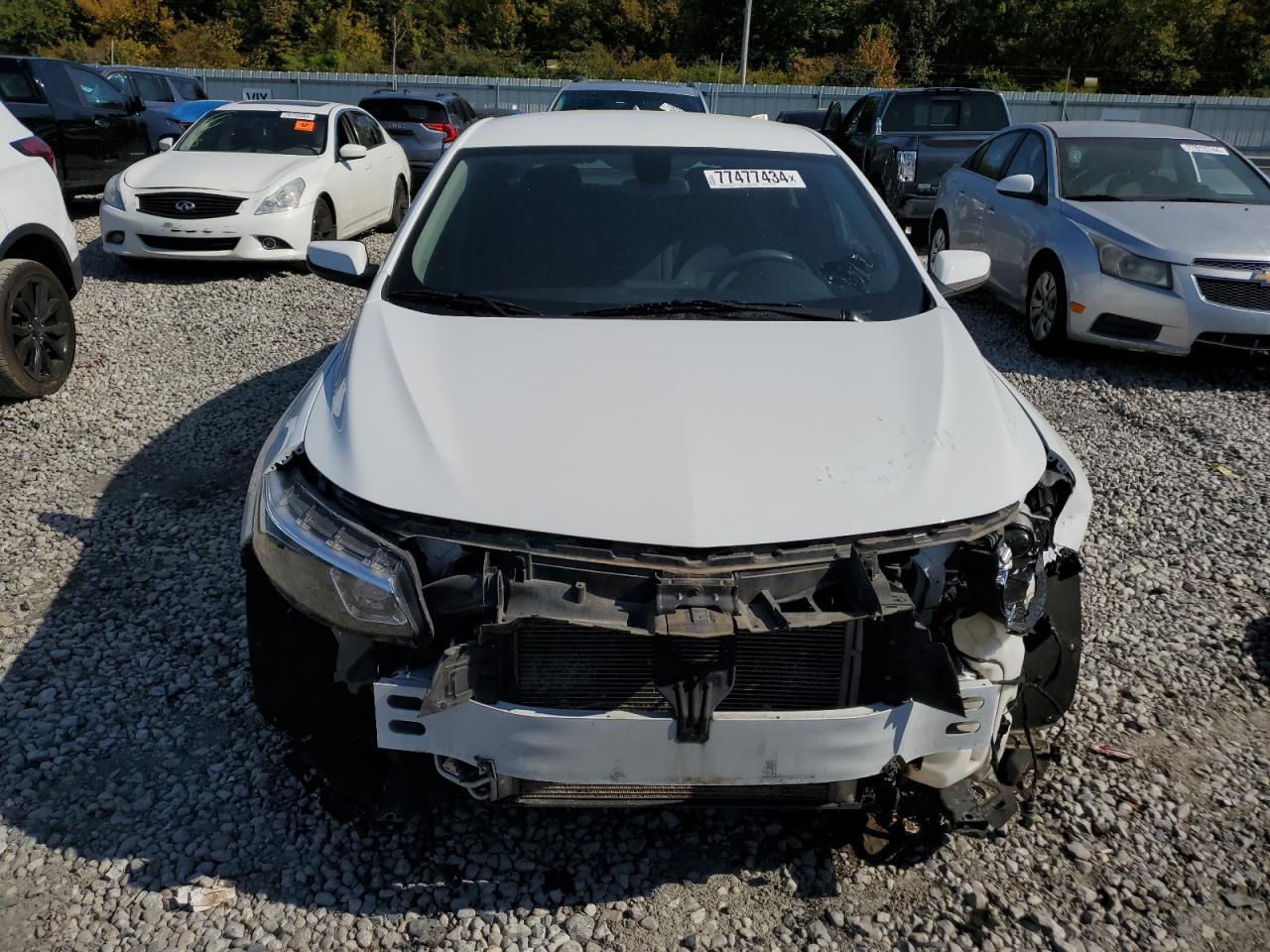 2018 Chevrolet Malibu - Image 5