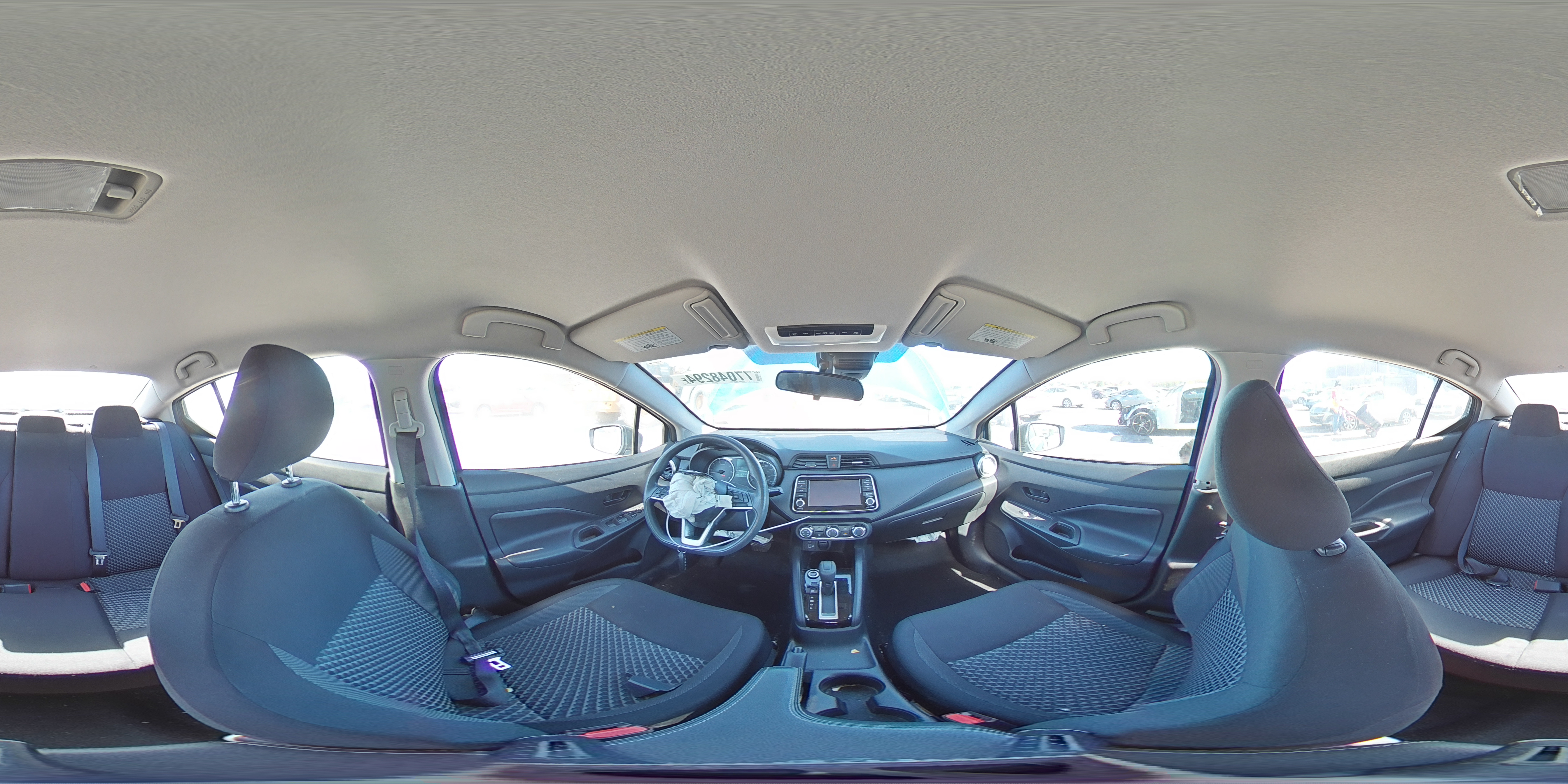 2020 Nissan Versa - Image 13