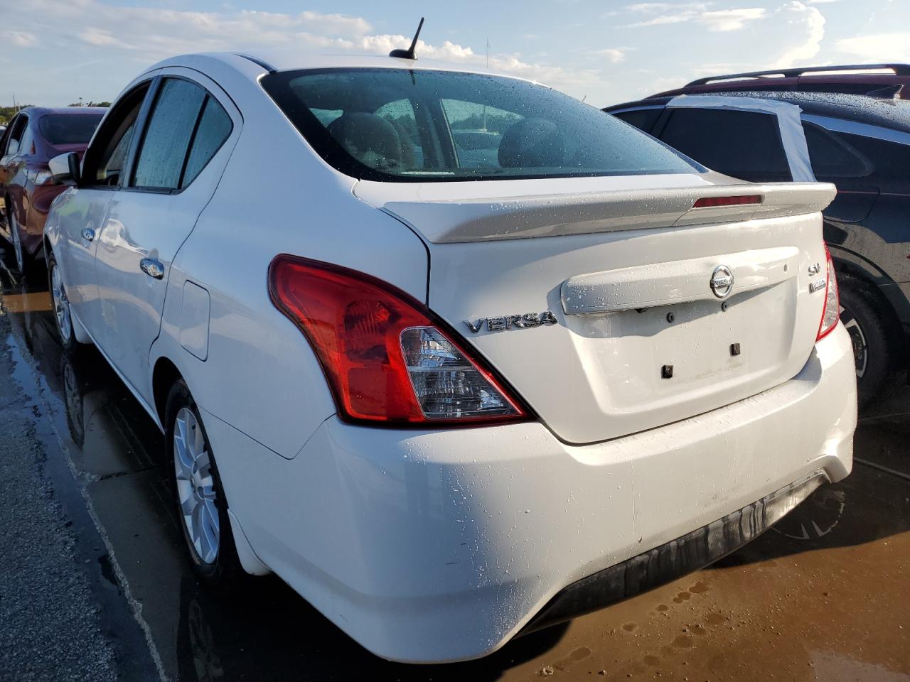 3N1CN7AP3KL801856 2019 Nissan Versa S