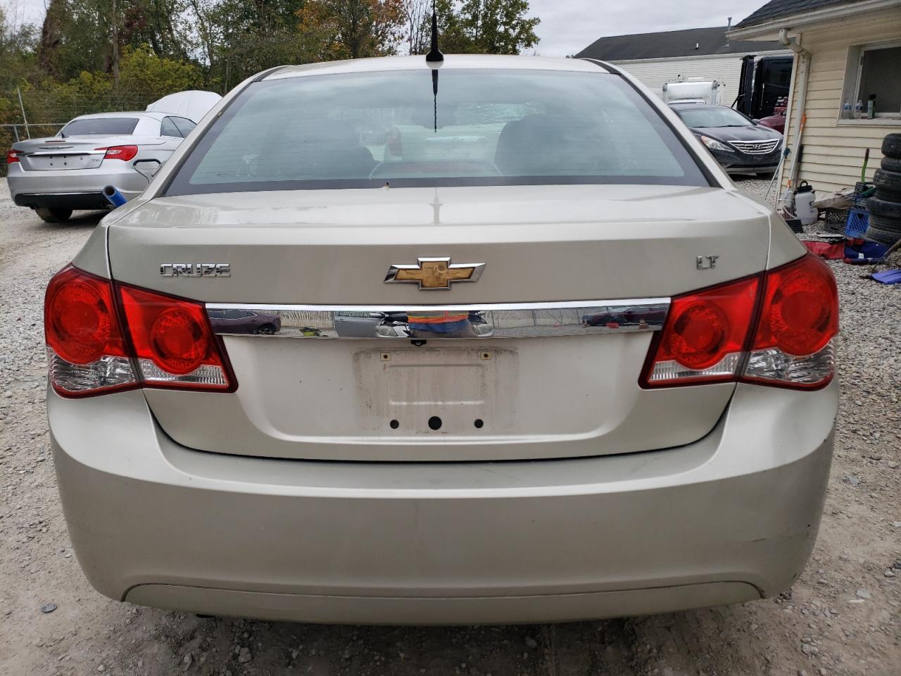 VIN 1G1PC5SB0E7357820 2014 CHEVROLET CRUZE no.6