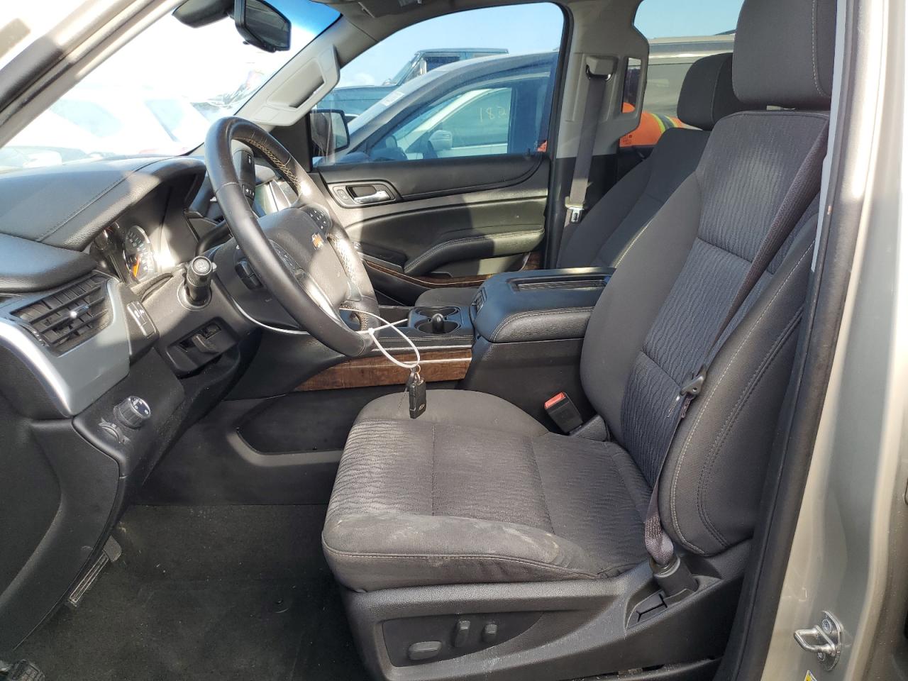2016 Chevrolet Suburban - Image 7
