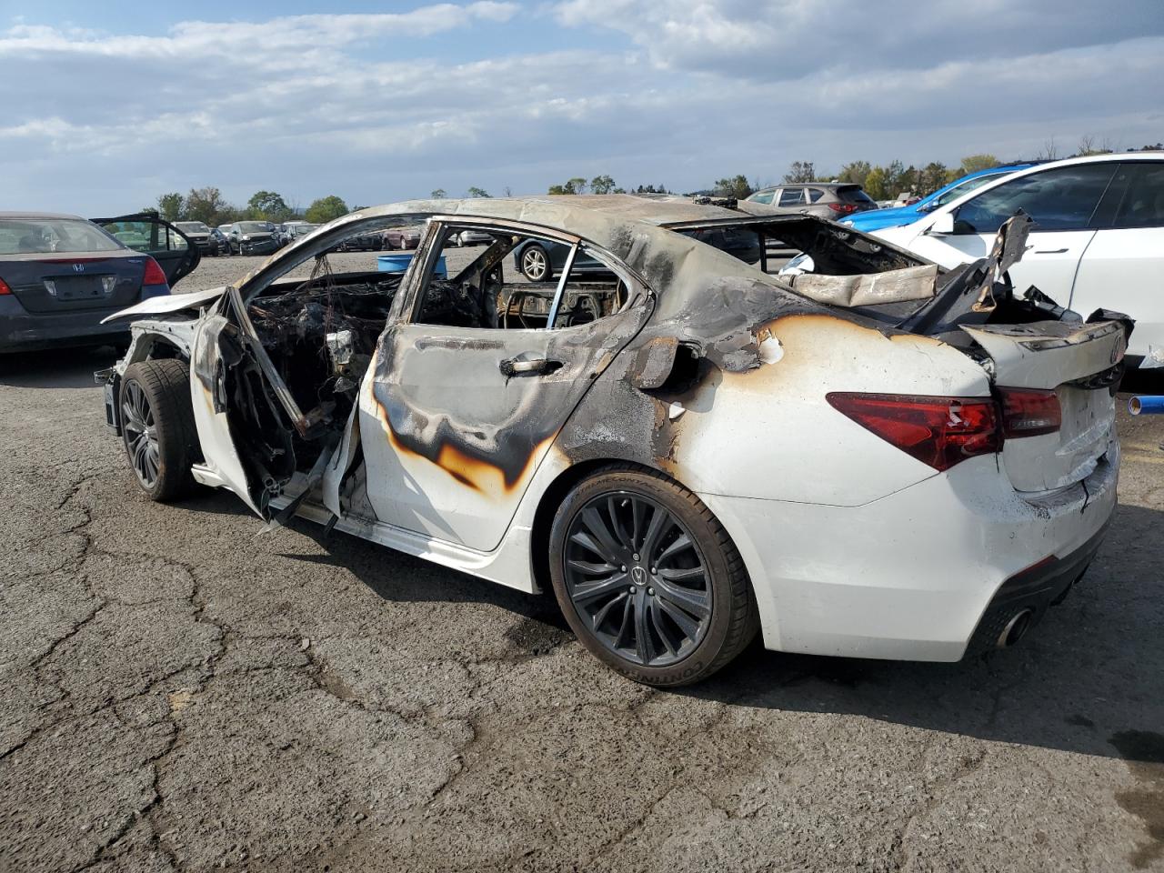 2018 Acura TLX - Image 2