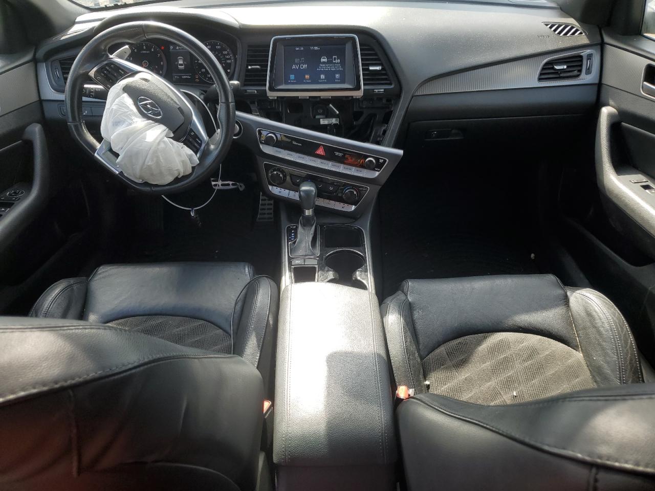 2018 Hyundai Sonata - Image 8