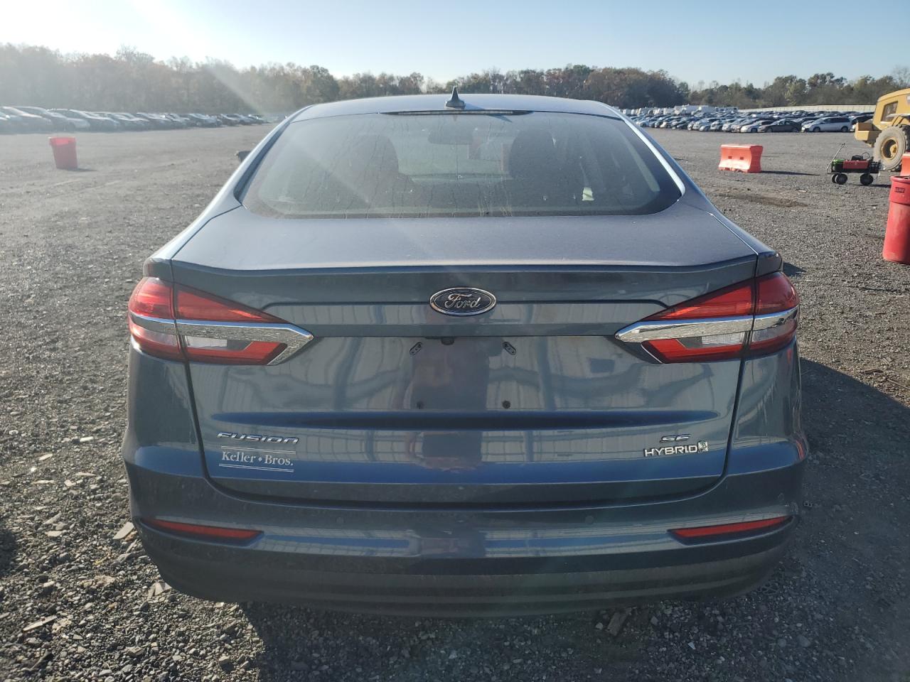 3FA6P0LUXKR111460 2019 Ford Fusion Se