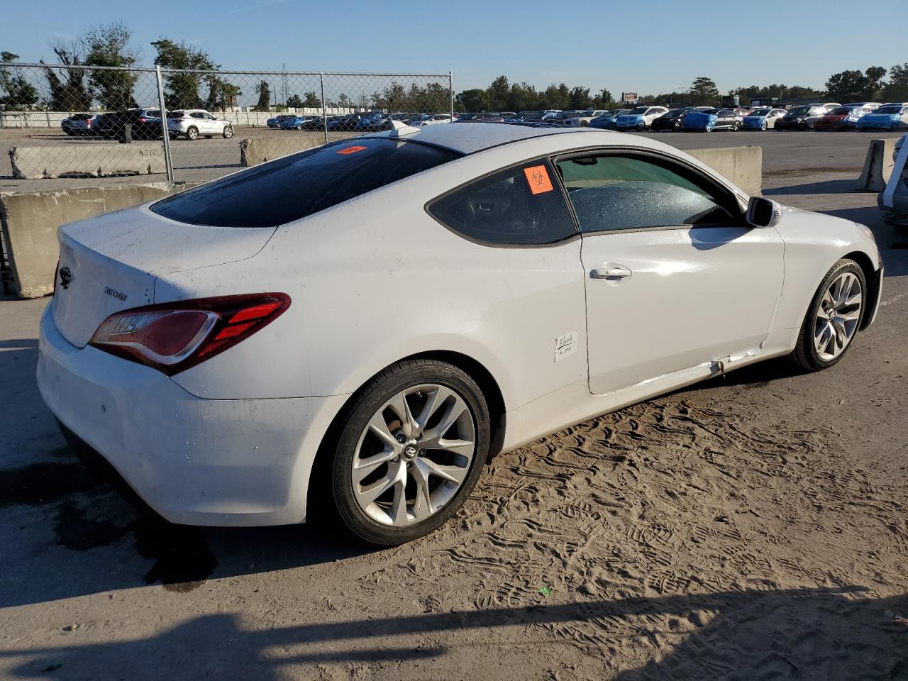 2013 Hyundai Genesis - Image 3