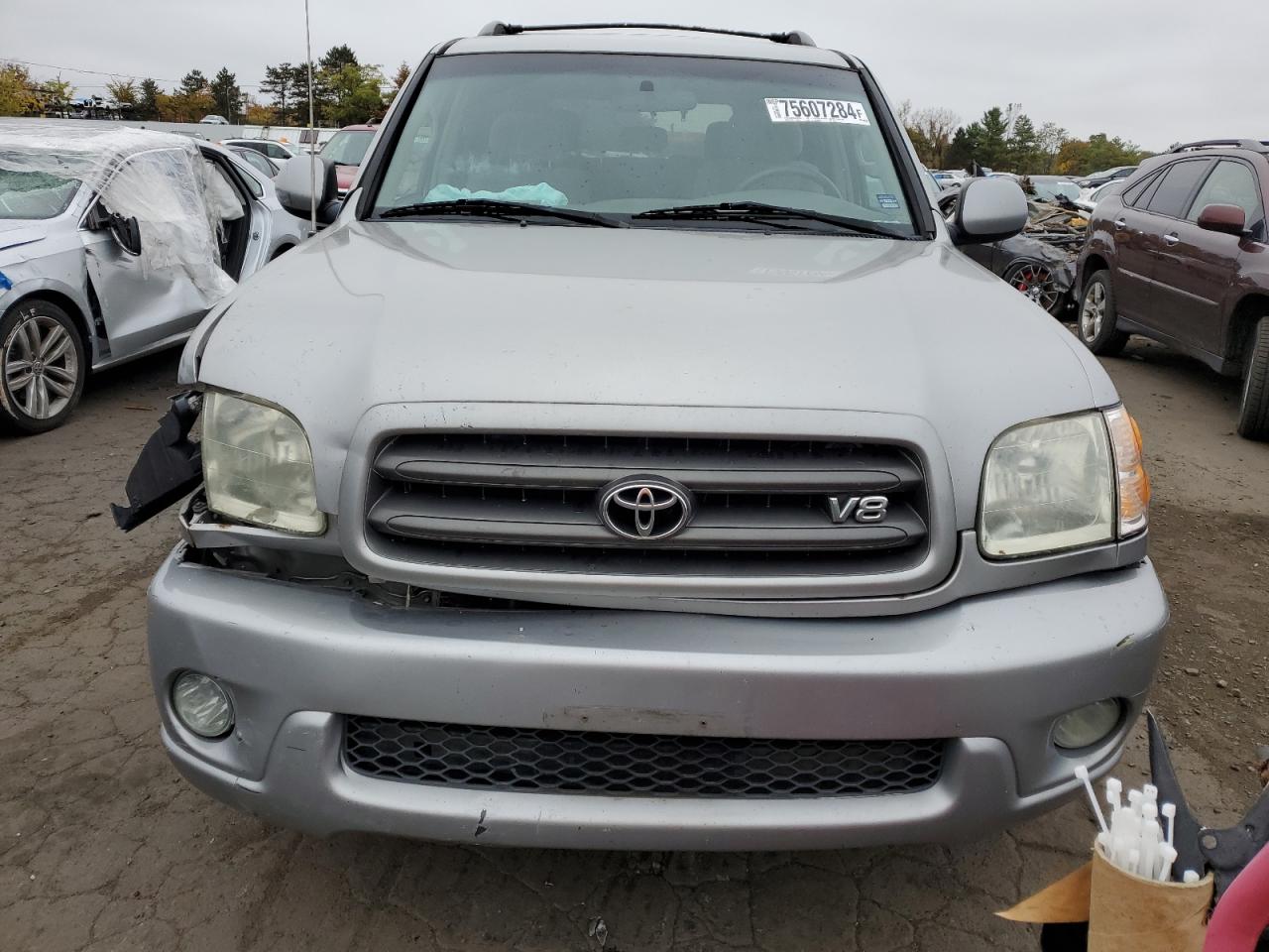 2004 Toyota Sequoia - Image 5