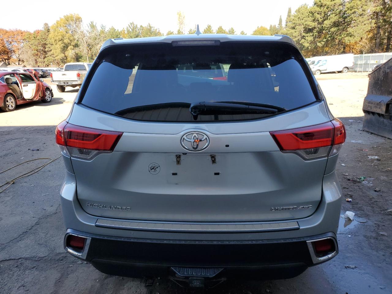 2018 Toyota Highlander Limited VIN: 5TDDZRFH8JS840549 Lot: 77624084