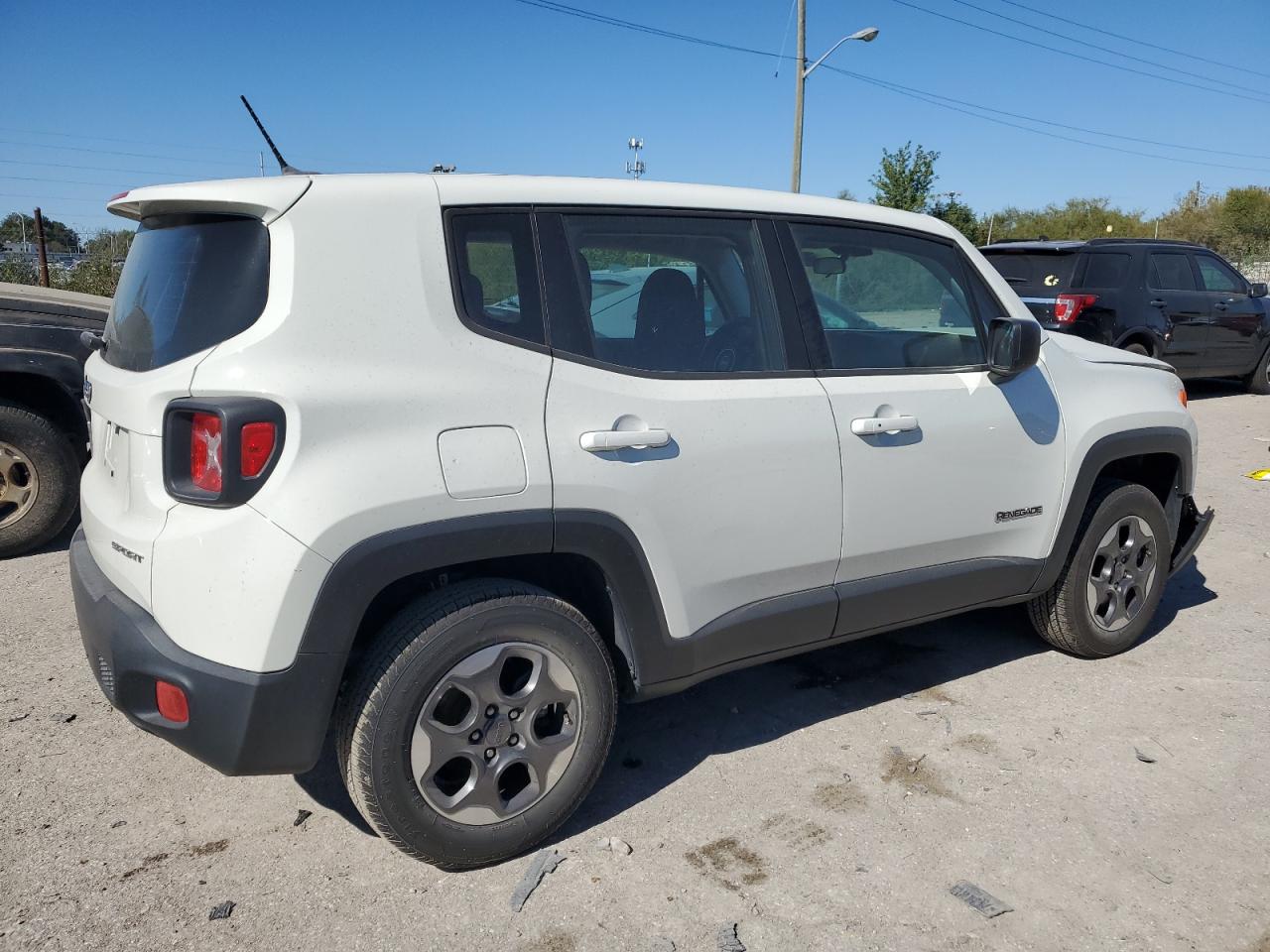 2016 Jeep Renegade - Image 3