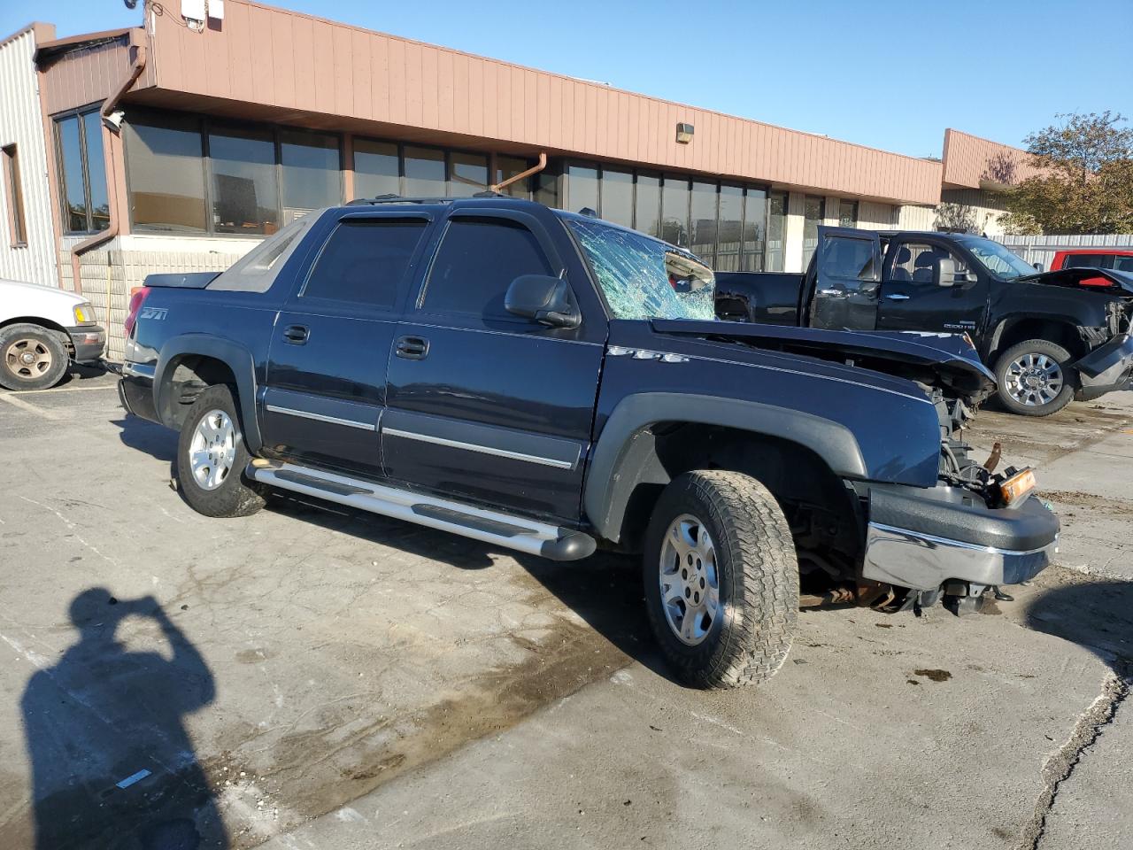 2004 Chevrolet Avalanche K1500 VIN: 3GNEK12T04G121813 Lot: 74913494