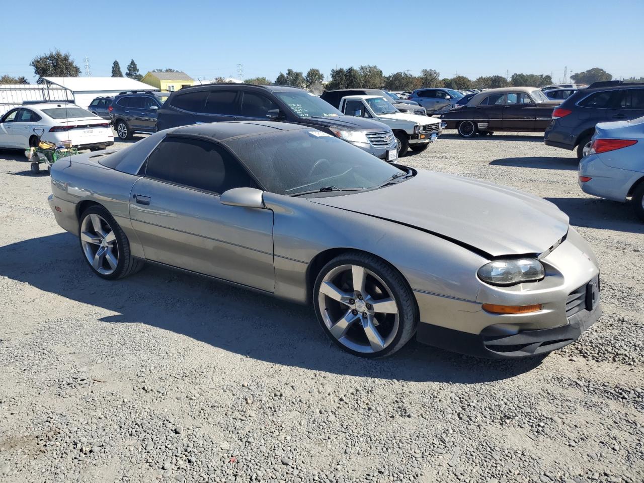 2000 Chevrolet Camaro - Image 4