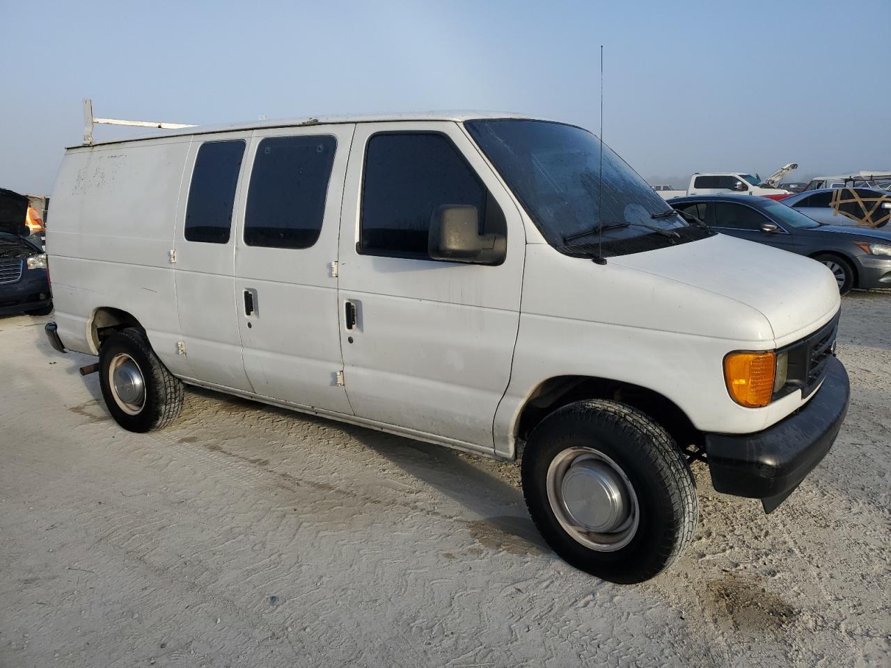 2005 Ford Econoline - Image 4