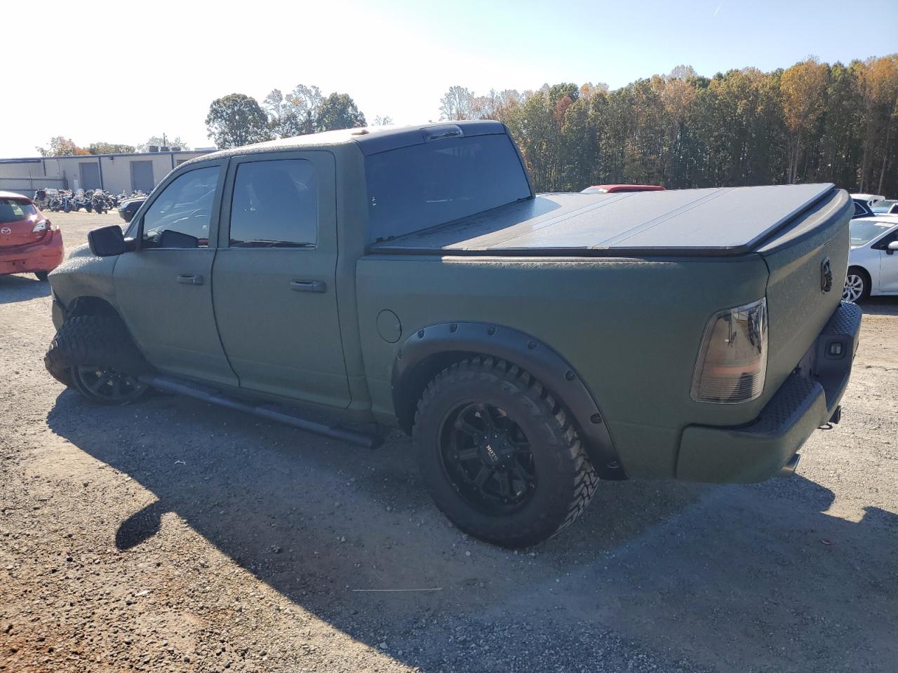 2016 RAM 1500 - Image 2