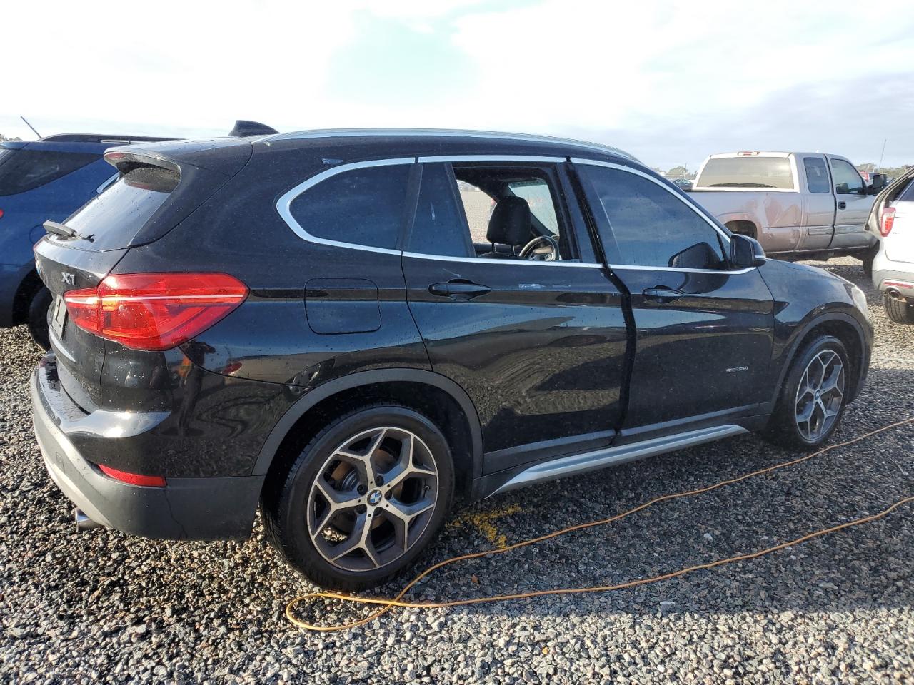 2017 BMW X1 - Image 3