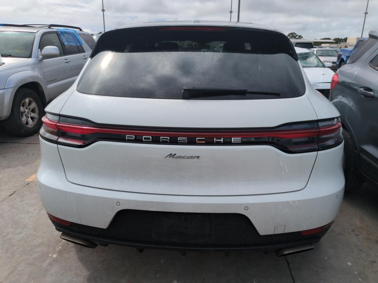 WP1AA2A57MLB06939 2021 Porsche Macan