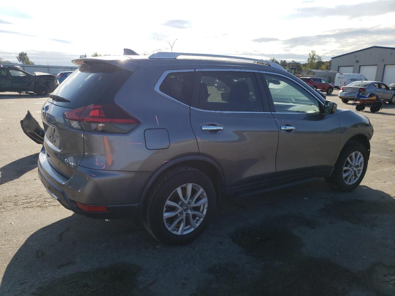 2019 Nissan Rogue - Image 3